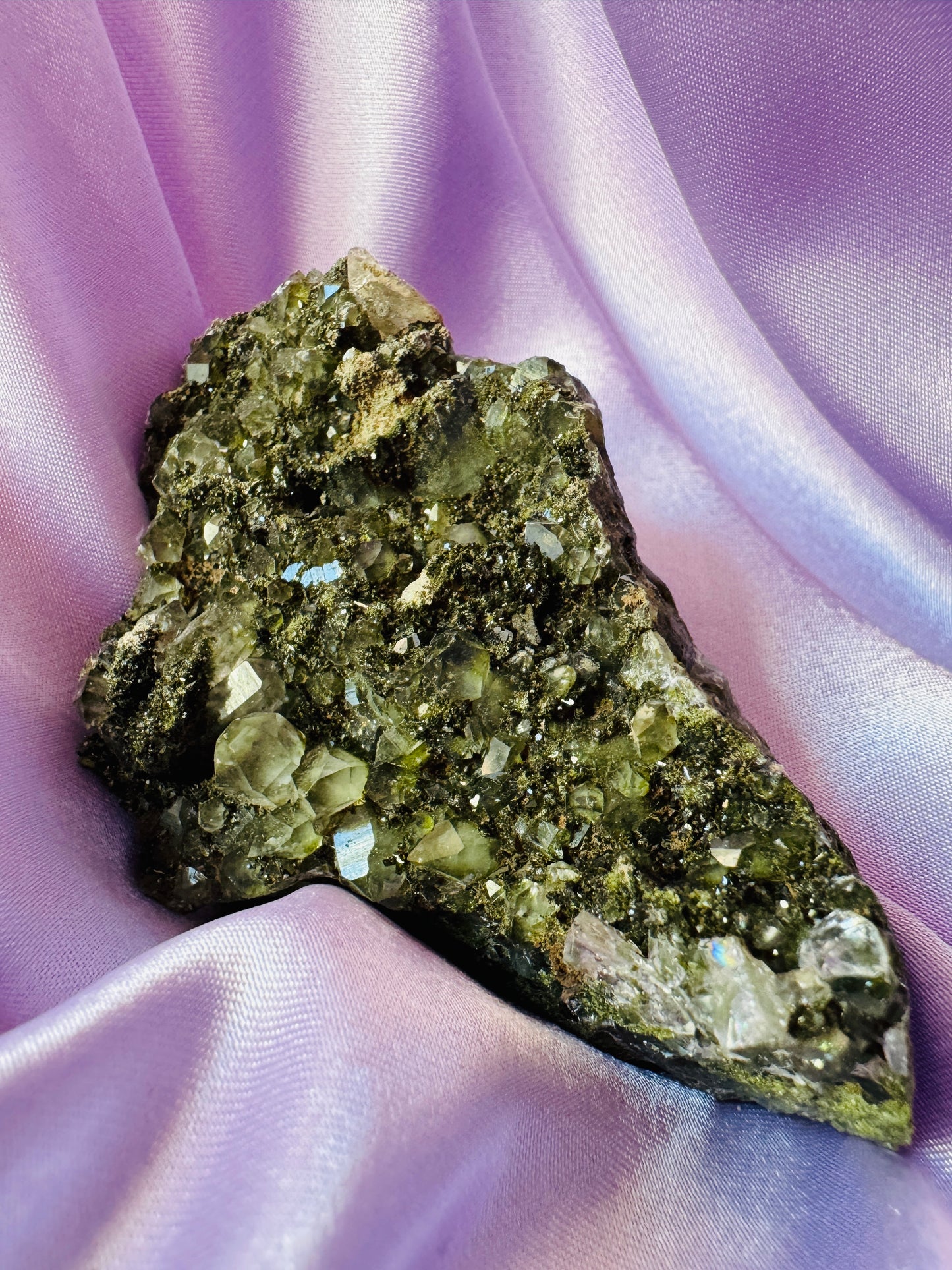 Forest Epidote in Quartz Clusters